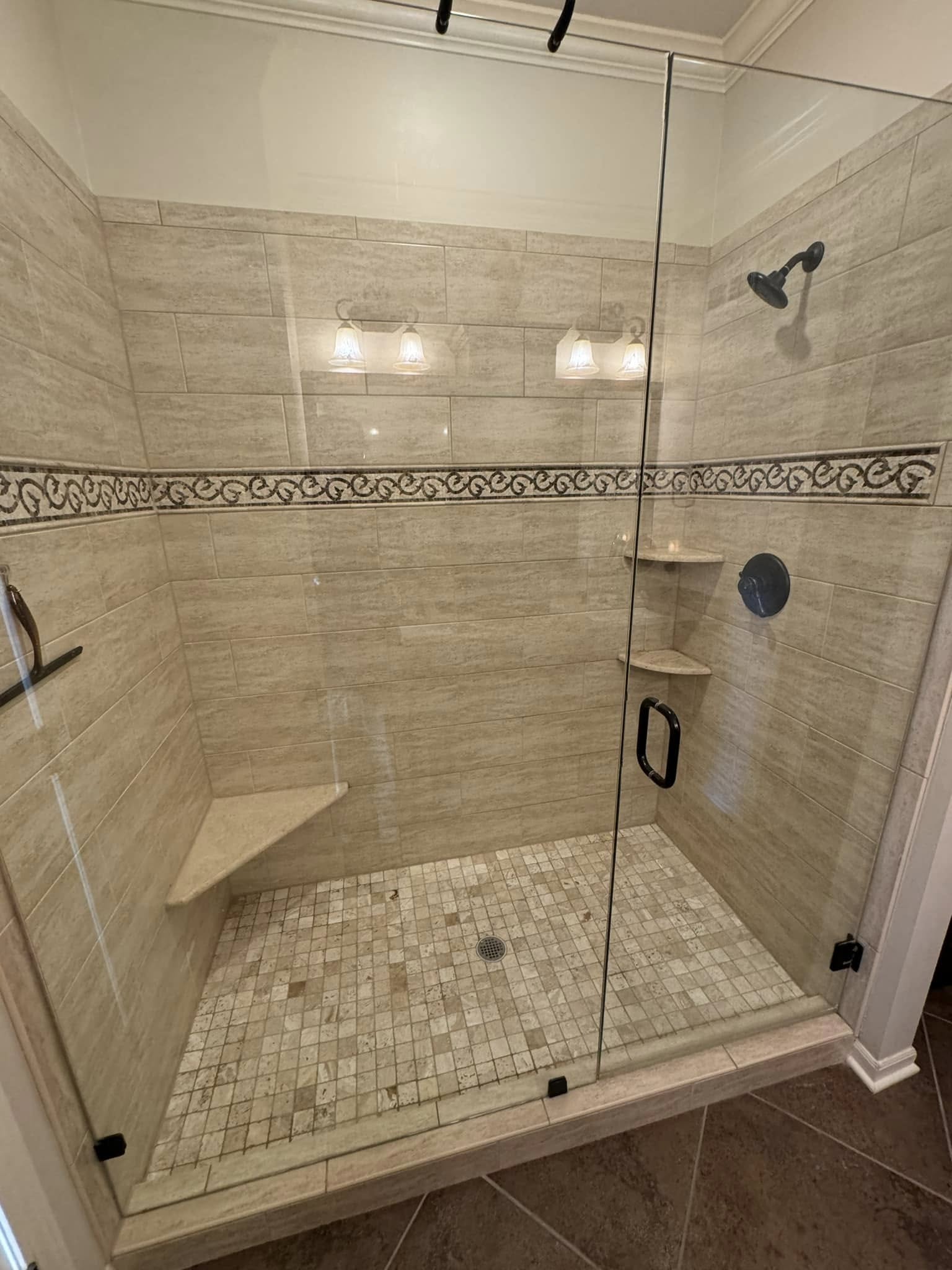Luxury Shower · Full Detail